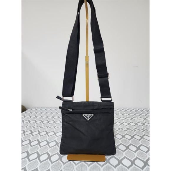 Authentic PRADA Vintage Tessuto Nylon Saffiano Flat Small Crossbody Bag Black - Picture 1 of 13